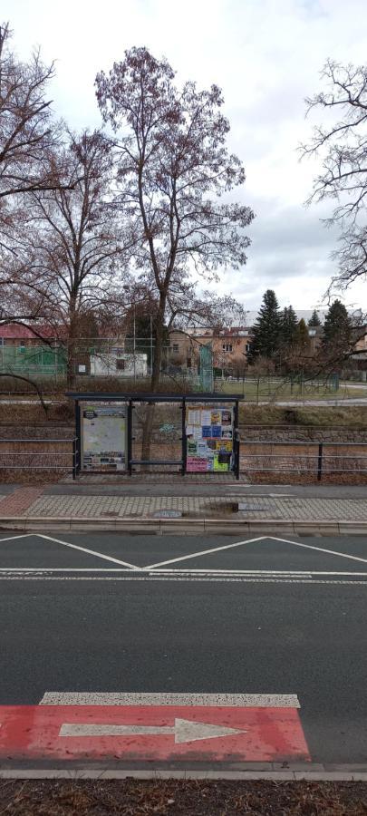 Garsonka Ve Dvore Dvur Kralove nad Labem Exterior photo