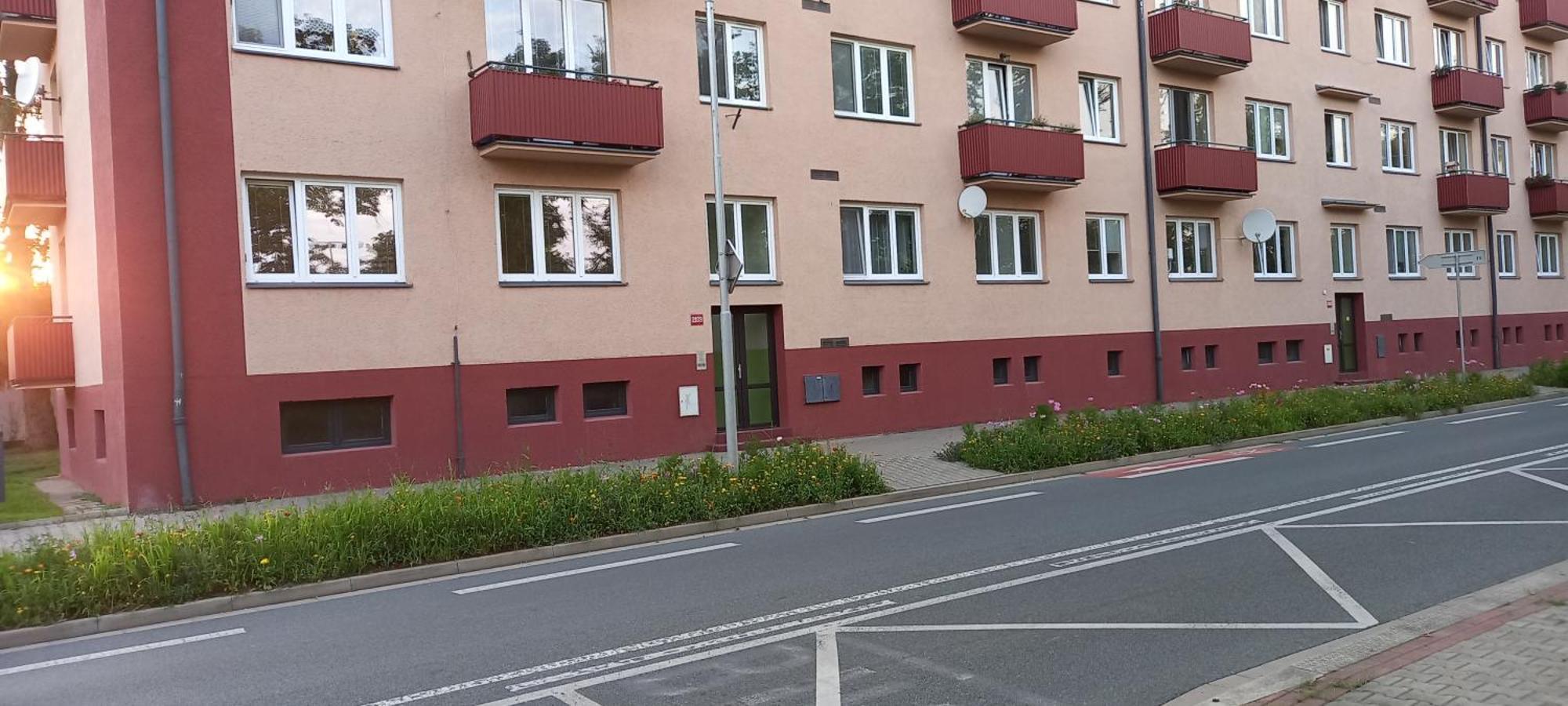 Garsonka Ve Dvore Dvur Kralove nad Labem Exterior photo