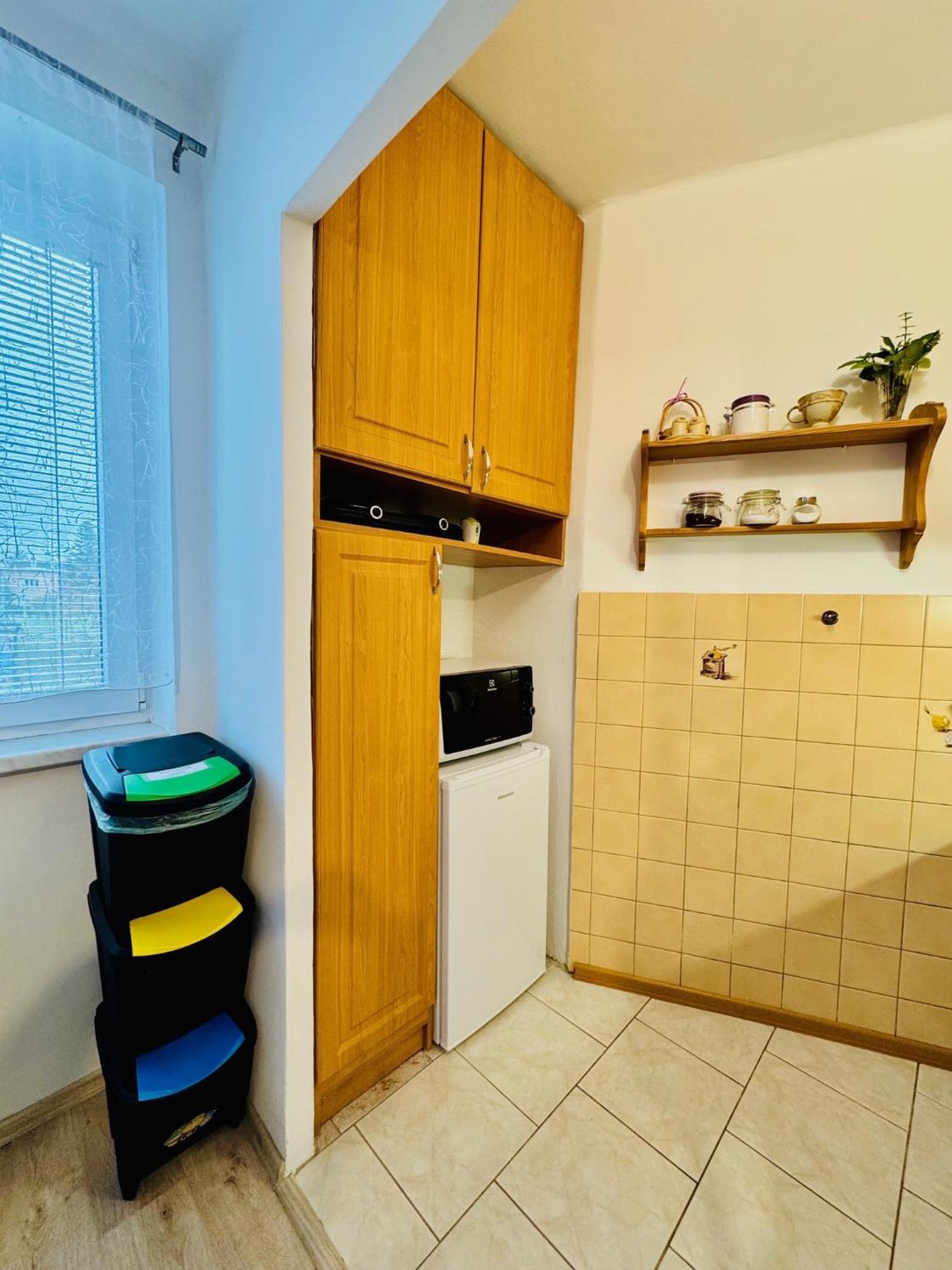Garsonka Ve Dvore Dvur Kralove nad Labem Exterior photo
